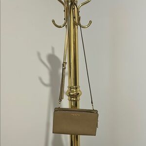 Michael Kors Tan Crossbody Bag with Elegant Minimalism